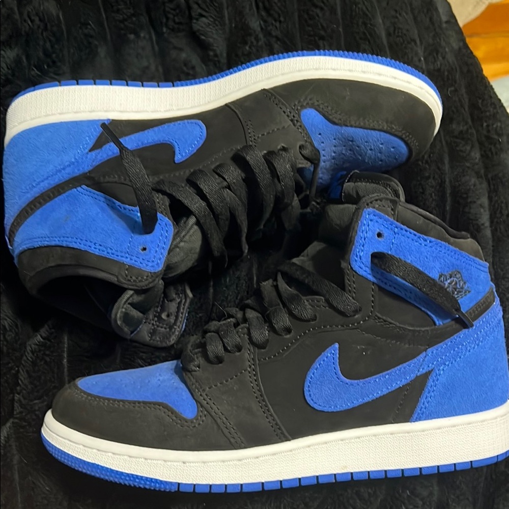 Nike Men's Black and Blue Sneakers